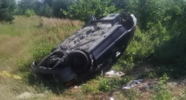 Czytelniczka: Trafiłam w lesie na porzucony samochód. Policji to nie interesuje. Policja: Spokojnie, już to ogarnęliśmy 