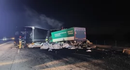 Autostrada A1. Zderzenie dwóch samochodów ciężarowych. Dwie osoby poszkodowane 