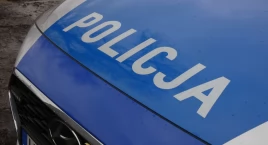 22-latek przejechał na czerwonym. Zachowywał się dziwnie, więc czerwone światło włączyło się policjantom. Mieli nosa