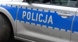 Volkswagen i Volvo uderzyły w bariery. Dwie Kolizji w Kamieńsku. A wszystko przez śliską jezdnię