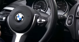 Kolizja na autostradzie A1. 24-letni kierowca BMW zasnął za kierownicą