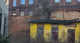 Rudery do rozbiórki: O mały włos na ulicy  nie dostałem kawałkiem betonu 