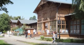 A róże w zębach mi przynosił. Radomszczanie opowiadają, co się dzieje na turnusach w sanatoriach