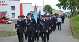 Gminne obchody Święta Strażaka w Dmeninie. Poświęcono nowy wóz bojowy