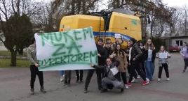 Dyrektor swojego gabinetu: Co mówią w szkole rolniczej w Dobryszycach o odwołaniu Anny Wędzonki