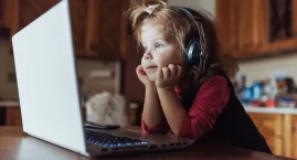 Pandemiczne komputery do zwrotu: Po co starostwu pięcioletnie laptopy? Starostwo: takie prawo