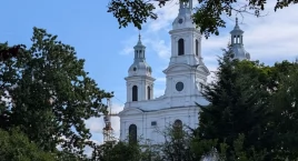 Parafia św. Lamberta w końcu wypłaciła ćwierć miliona ofierze molestowania. Zostały jeszcze odsetki. kolejne sto tysięcy
