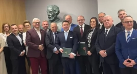 Powiat funduje stypendia dla studentów medycyny. By już jako lekarze zostali u nas