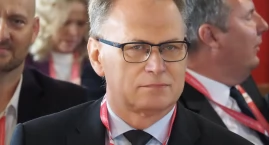 [Dziesięć lat prezydentury] Ferenc, wzorowy uczeń Tuska. Polityk „ciepłej wody w kranie