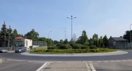 Ronda nam się przyjęły. Policja: Są bezpieczne i usprawniają ruch. Powinno być ich więcej