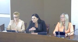 Sesja absolutoryjna: radni debatują na Raportem o stanie powiatu. Pediatria to punkt zapalny obrad
