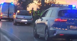 Dwa poważne wypadki w powiecie: czołowe zderzenie i potrącenie. Oba na prostym odcinku drogi