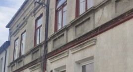Radomszczanin usłyszał zarzut zabójstwa kobiety, z którą mieszkał. Grozi mu dożywocie 