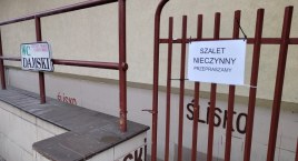 Ulica Reymonta: Miejski szalet nieczynny. Urząd szuka rozwiązania tymczasowego
