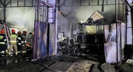 [WIDEO] Pożar w Posadówce. Straty sięgają pół miliona złotych 