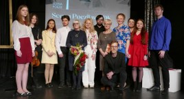 [ZDJĘCIA] MDK: Jubileuszowy spektakl na 10-lecie Sceny Poezji. Bo słowo jest ważne i łączy