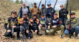 Złoto i srebro Roberta Budy i Tomasza Niezabitowskiego. Strzelali w zawodach Fam Pionki Gryf Shotgun Open 2023 