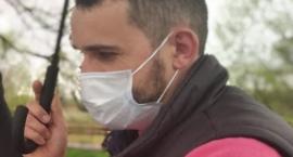 Radosław Rączkowski walczy z podtopieniami w mieście. Jak Don Kichot