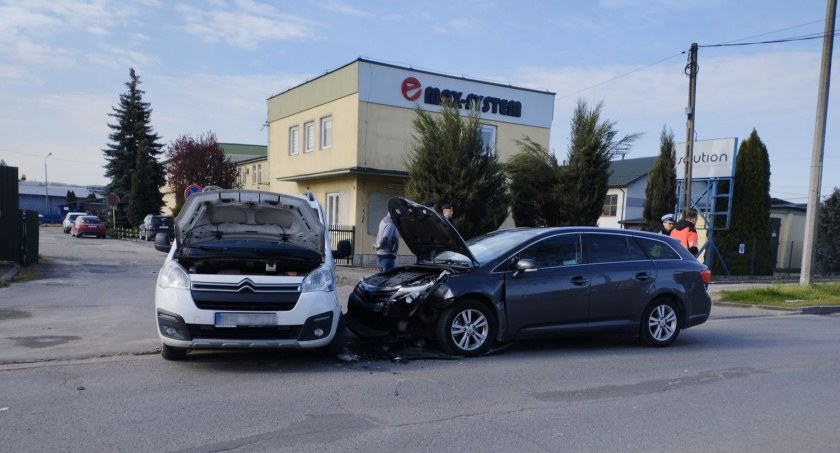 Kierujący citroenem ukarany mandatem [ZDJĘCIA]