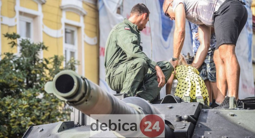 Piknik militarny z okazji Dnia Flagi RP już jutro