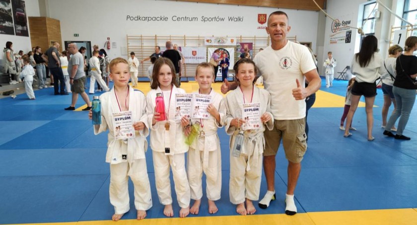 UKS Kępa Dębica: młodzi judocy na podium 