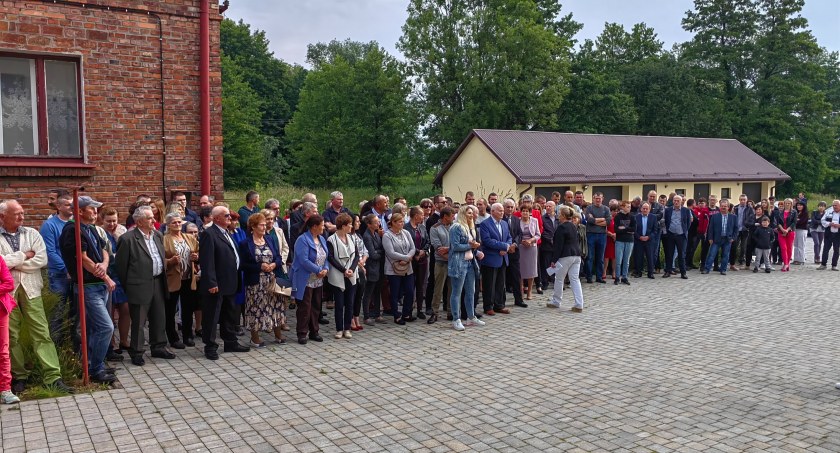 Kolejny akt konfliktu w parafii w Zasowie. Wierni piszą do biskupa