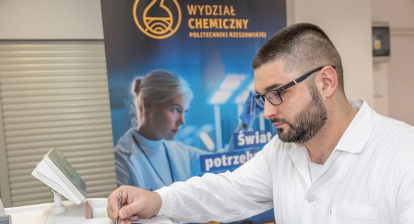 Przyszłość to inżynieria chemiczna i procesowa. Wywiad ze studentem Wydziału Chemicznego Politechniki Rzeszowskiej. 