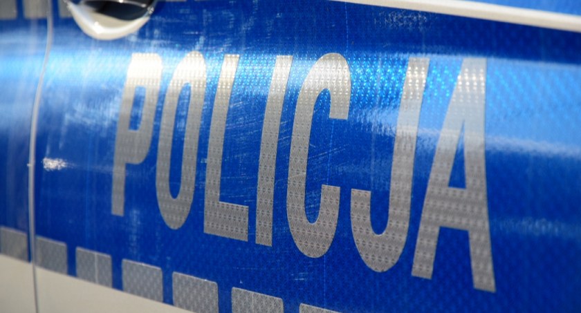 Ciało w stawie znaleźli policjanci