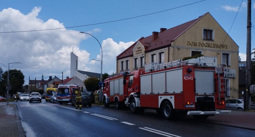 Zderzyły się trzy samochody. Policjanci wypisali dwa mandaty [ZDJĘCIA]