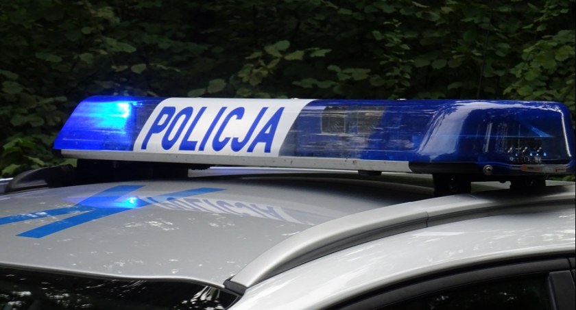 Samochód leżał w rowie, w środku nikogo nie było
