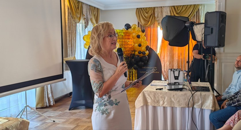 W hotelu Lord spotkało się 300 pań