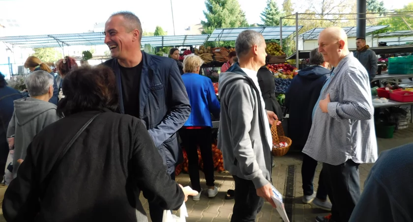 Gawlik rozdawał krówki, a Lipczyński wizytówki - zdjęcia