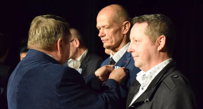 Medale i odznaczenia dla najbardziej zasłużonych krwiodawców [ZDJĘCIA]