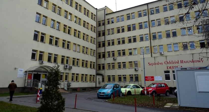 Co z barem, który miał stanąć pod szpitalem?
