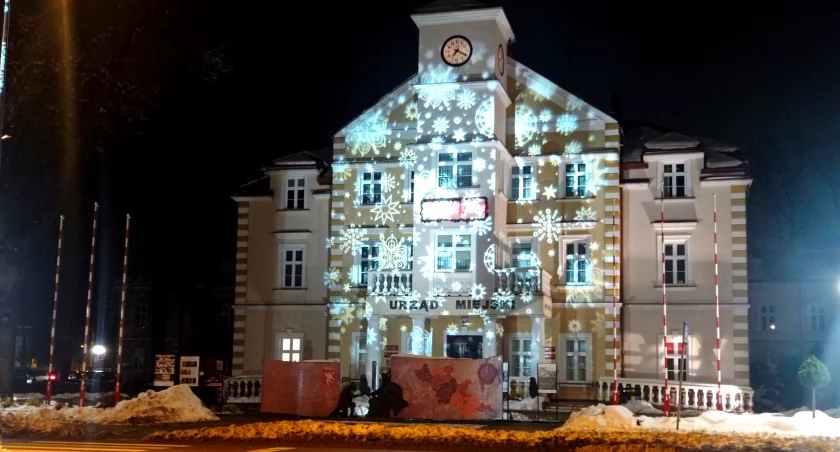 Najwięcej śniegu na Ratuszu (zobacz film)
