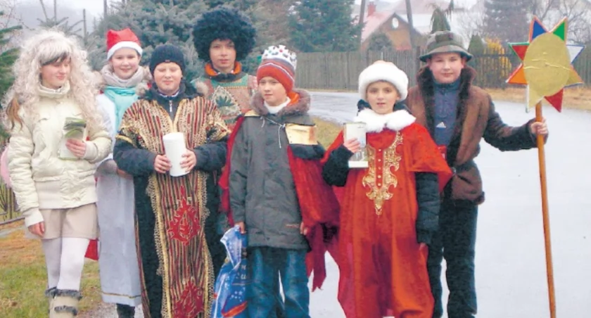 Kolędnicy do naszych drzwi pukają coraz rzadziej