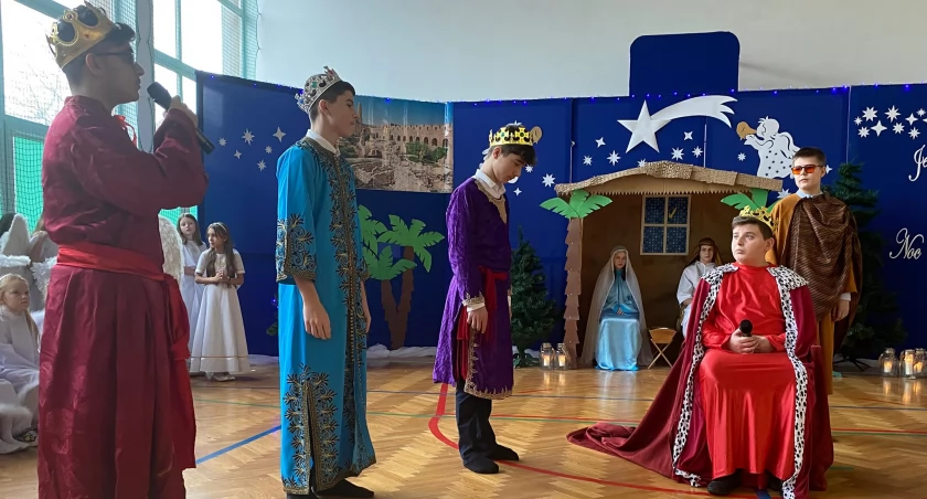 Najpierw jasełka, potem Orszak Trzech Króli [ZDJĘCIA]