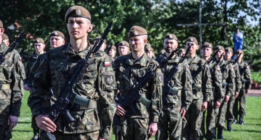 Rusza kwalifikacja wojskowa. Przed komisją staną nawet 60-latkowie