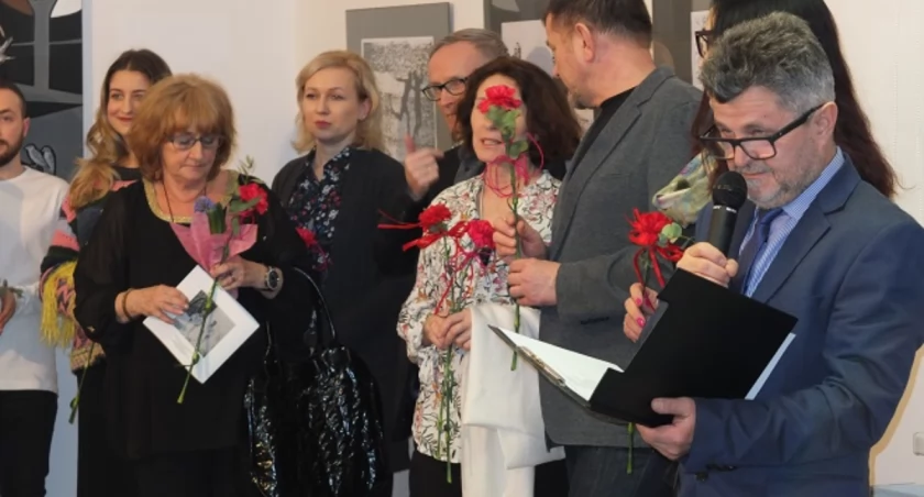 Stu trzydziestu czterech w 33 edycjach. Ósemka po raz pierwszy