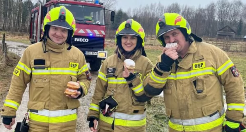 A pączki były z marmoladą różaną