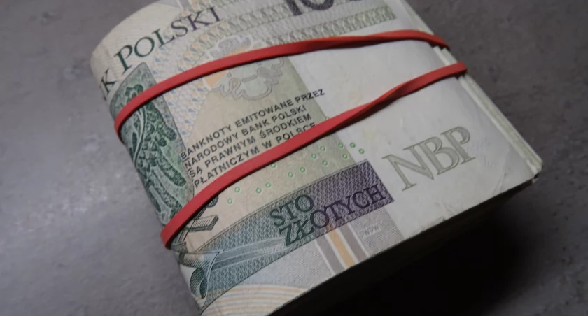 Krewna, prokurator, policjant i kurier - wszyscy byli fałszywi