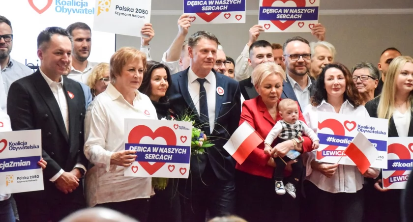 Grzegorz Krycki kandydatem na burmistrza. Kto do Sejmiku, a kto do Rady Miejskiej? [ZDJĘCIA, WIDEO]