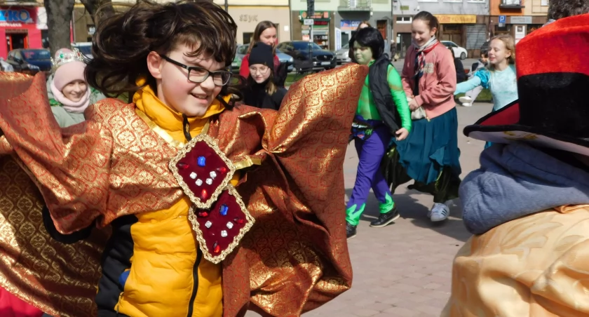 Na dębickim Rynku szaleli piraci, królewny, a nawet Pan Kleks (zdjęcia i film)