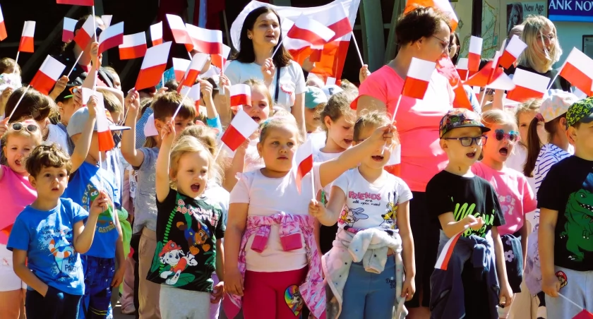 Tak przedszkolaki świętowały Dzień Flagi (zdjęcia)