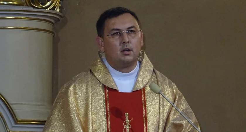Parafię św. Jadwigi w Dębicy opuszcza jeden wikariusz. Są też inne zmiany