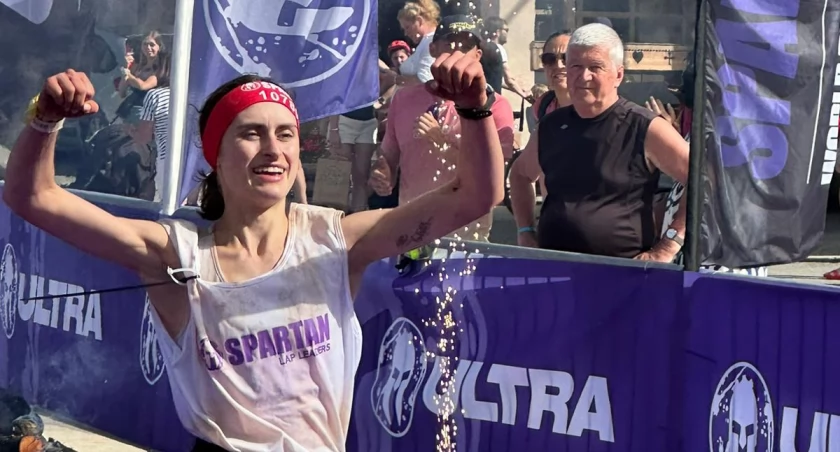 Emilia Petela nie schodzi z podium