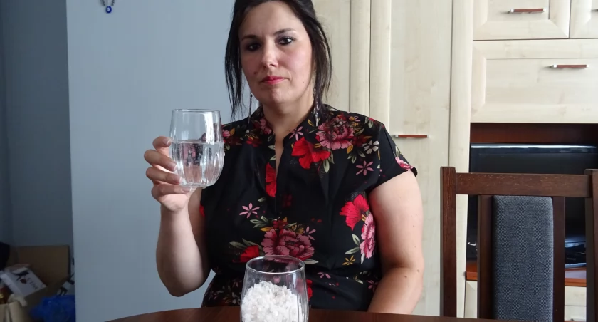 Na upały pomaga woda z kiszonych ogórków. Ale problem jest poważniejszy – nasze życie i zdrowie