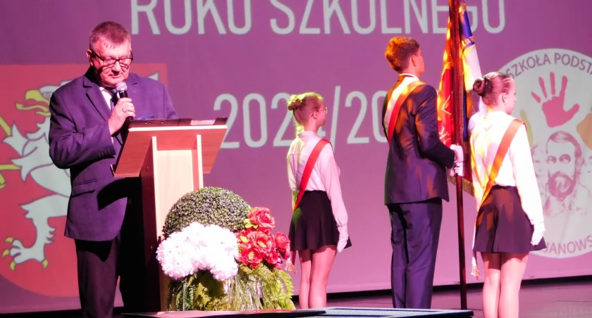 Piotr Chęciek twierdzi, że Piątka to najlepsza szkoła w Dębicy (zdjęcia)