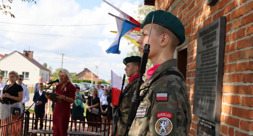 W rocznicę spotkają się przy kapliczce w Mokrem