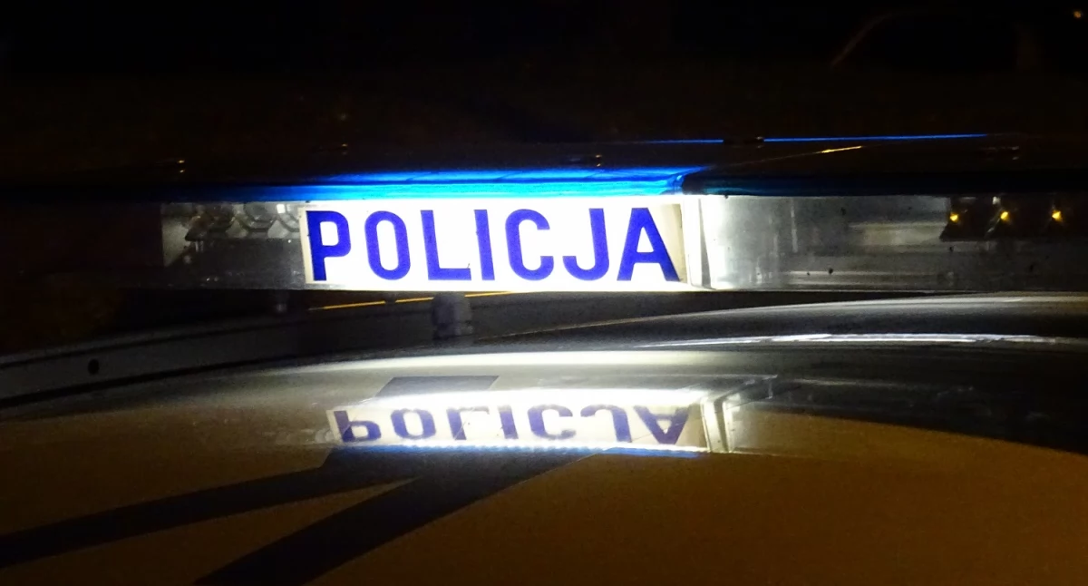 Pijany wjechał do rowu i próbował wyciągnąć pojazd